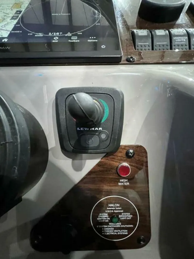 Slide: The Image of Chaparral 350 Signature 2008 - 5942588