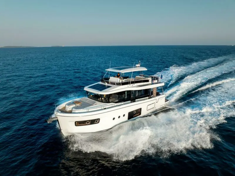 Slide: The Image of BENETEAU Swift Trawler 54 - 5942489
