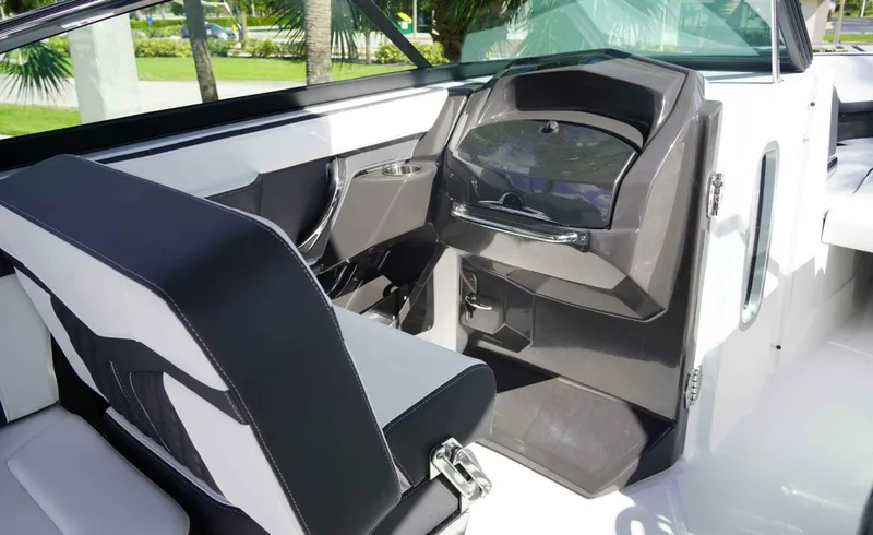 Slide: The Image of Monterey 28 2025 - 5942615