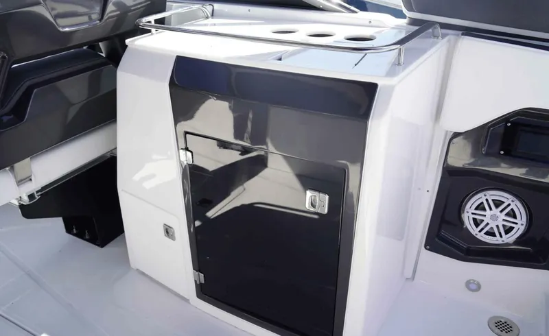 Slide: The Image of Monterey 28 2025 - 5942617