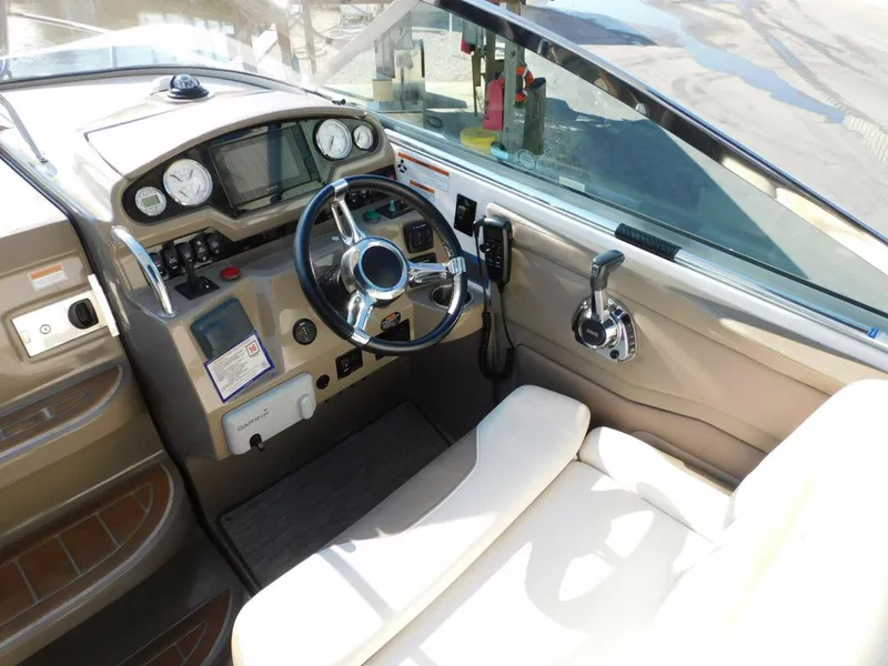 Slide: The Image of Regal 28 Express 2019 - 5942673