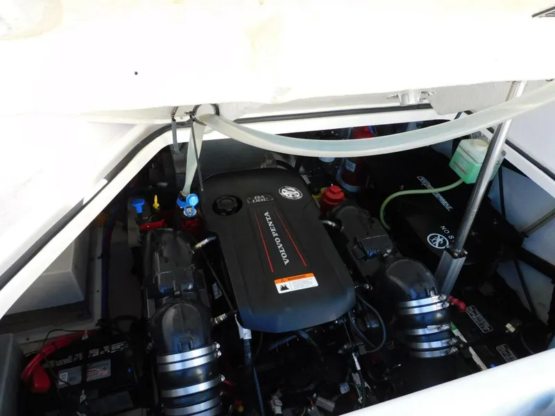 Slide: The Image of Regal 28 Express 2019 - 5942688