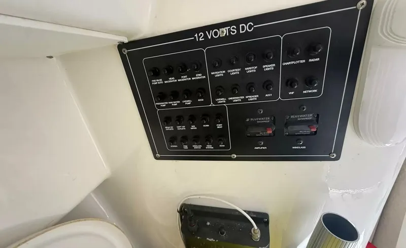 Slide: The Image of Blackfin 272DC 2020 - 5943136