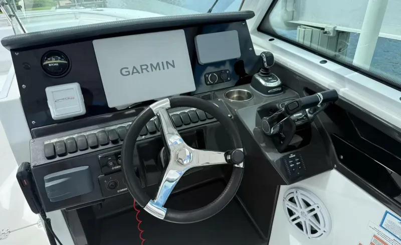 Slide: The Image of Blackfin 272DC 2020 - 5943125