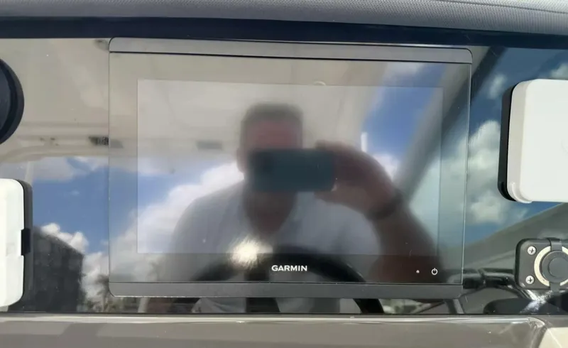 Slide: The Image of Blackfin 272DC 2020 - 5943126