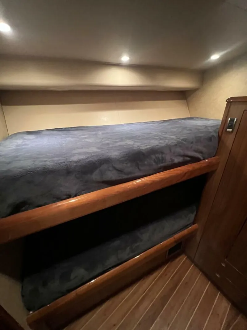 Slide: The Image of Viking 52 SILENT PARTNER - Guest Cabin 2007 Viking 52 SILENT PARTNER - 5943106