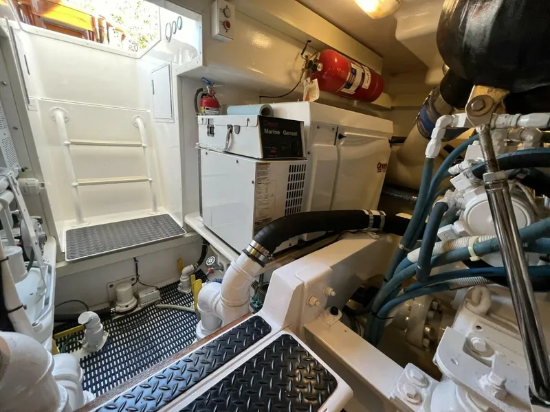 Slide: The Image of Viking 52 SILENT PARTNER - Engine Room 2007 Viking 52 SILENT PARTNER - 5943096