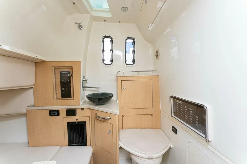 Slide: The Image of 2018 Hydra-Sports 42 Siesta - 5943167