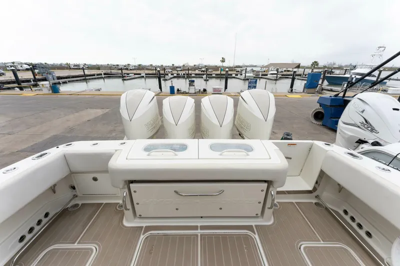 Slide: The Image of 2018 Hydra-Sports 42 Siesta - 5943173