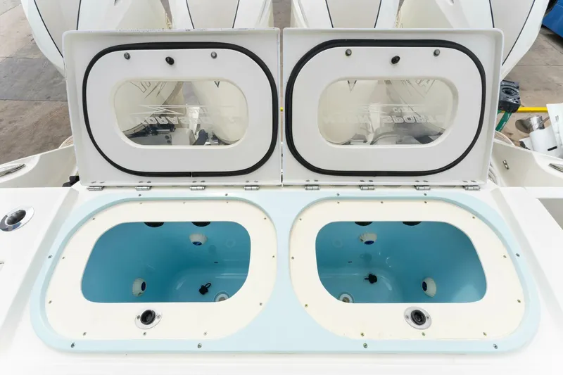 Slide: The Image of 2018 Hydra-Sports 42 Siesta - 5943168