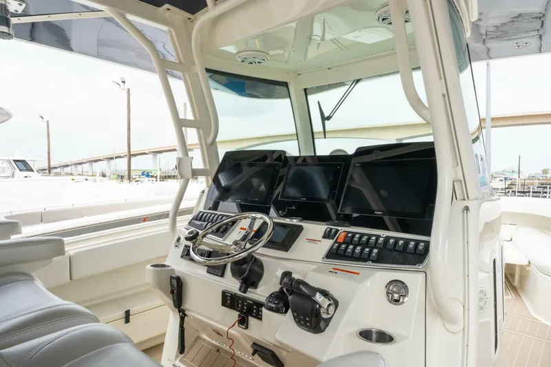 Slide: The Image of 2018 Hydra-Sports 42 Siesta - 5943141