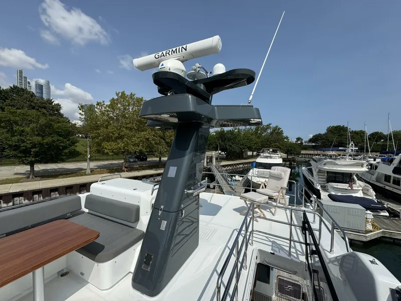 Slide: The Image of Sirena 58 Fly 2022 - 5943328