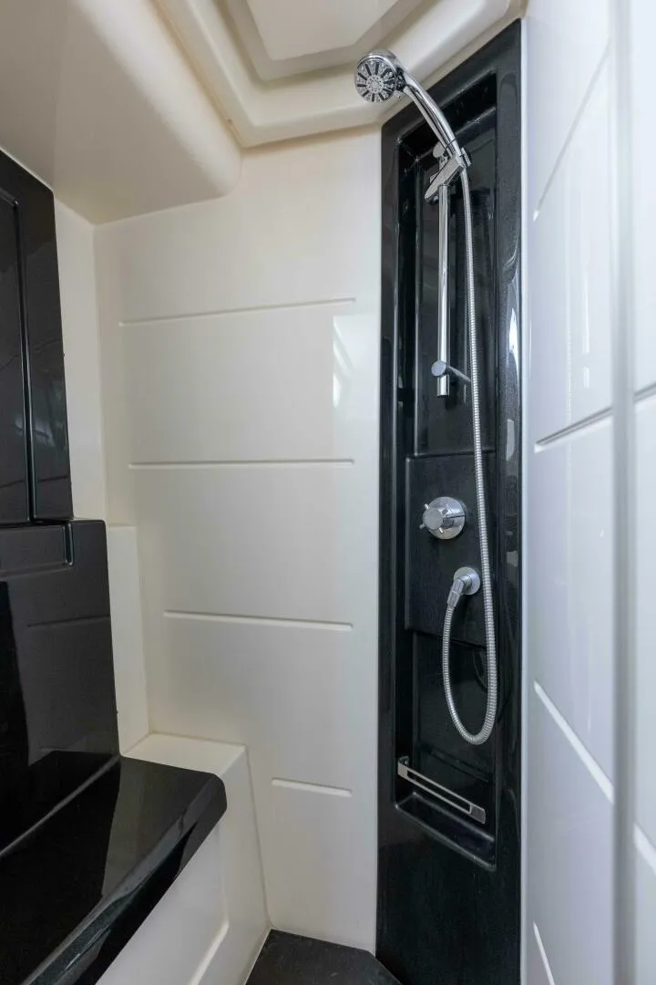 Slide: The Image of Azimut 55S Lithium 2015 - 5943523