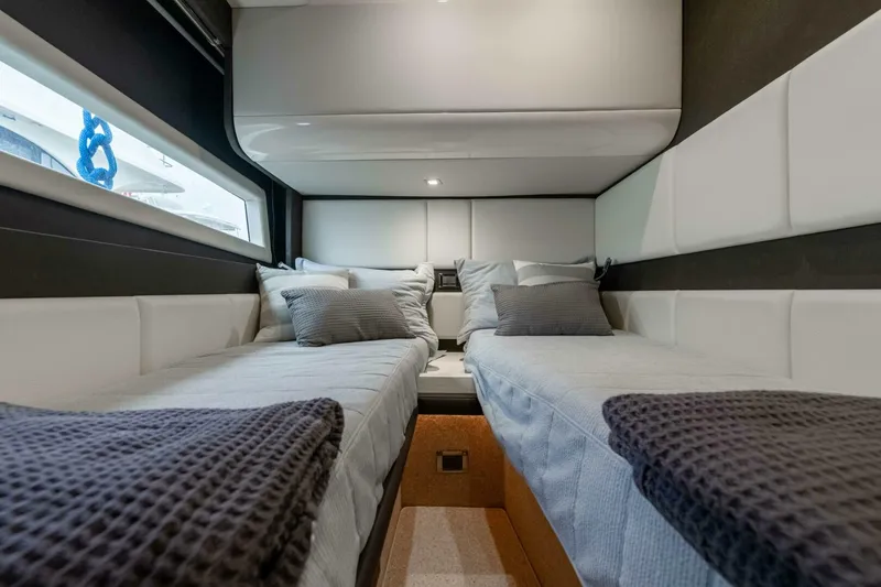 Slide: The Image of Azimut 55S Lithium 2015 - 5943530