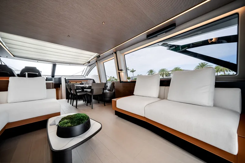 Slide: The Image of Azimut S8 2026 - 6134474
