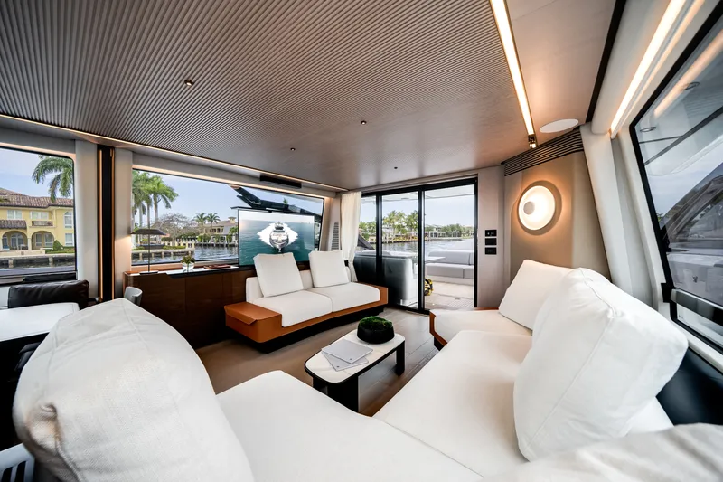 Slide: The Image of Azimut S8 2026 - 6134476