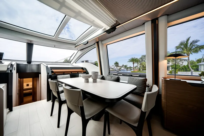 Slide: The Image of Azimut S8 2026 - 6134479