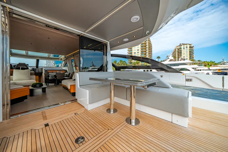 Slide: The Image of Azimut S8 2026 - 6134490