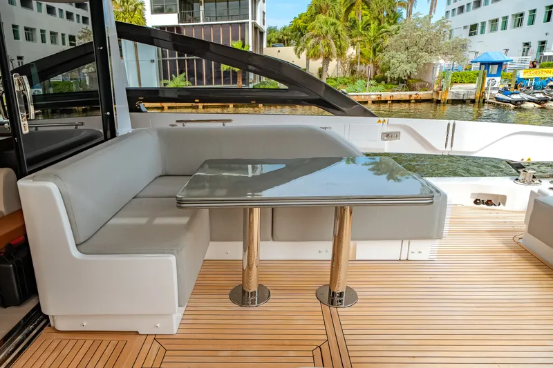 Slide: The Image of Azimut S8 2026 - 6134492