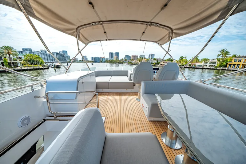 Slide: The Image of Azimut S8 2026 - 6134503