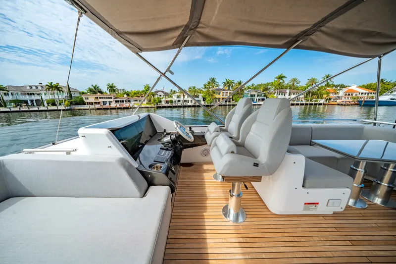 Slide: The Image of Azimut S8 2026 - 6134504