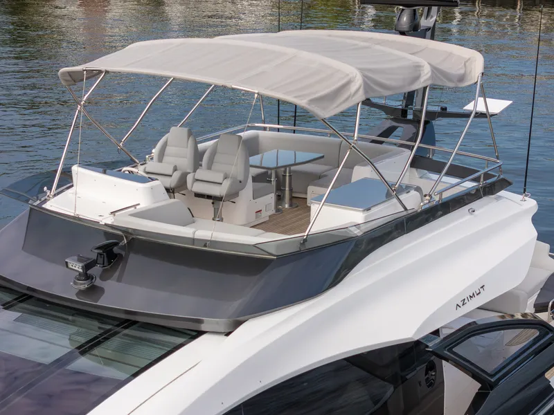Slide: The Image of Azimut S8 2026 - 6134519