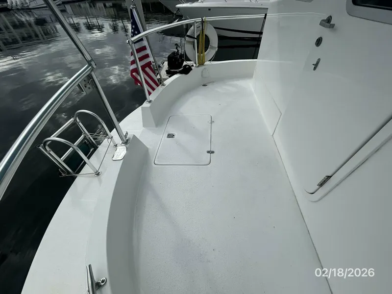 Slide: The Image of 37' Great Harbour aftdeck port - 5943735