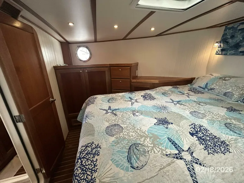 Slide: The Image of 37' Great Harbour master stateroom port - 5943775