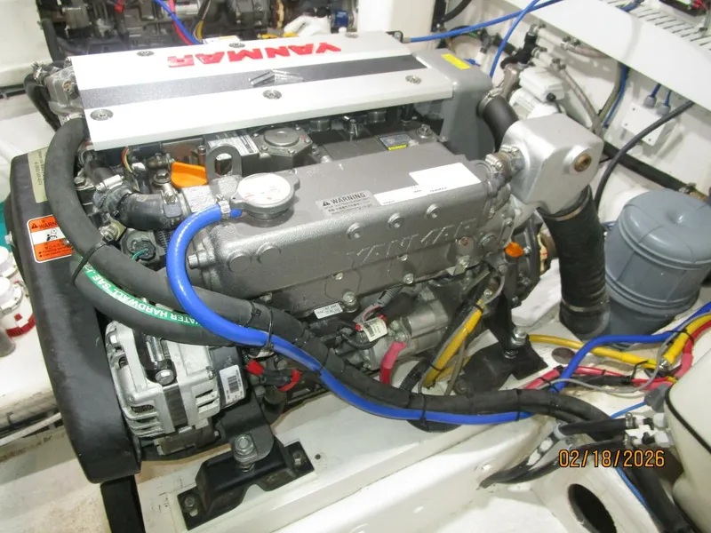 Slide: The Image of 37' Great Harbour port main engine2 - 5943784