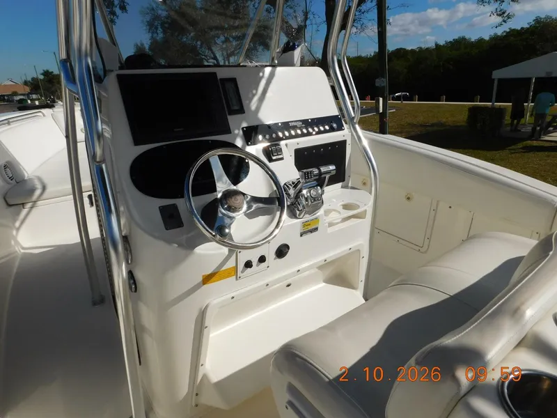 Slide: The Image of Helm Electronics - 5944113