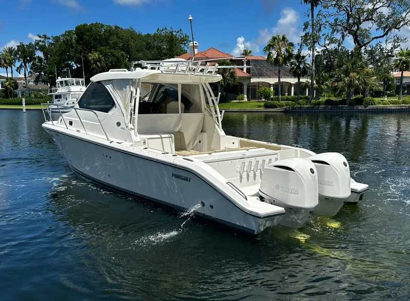 Slide: The Image of Pursuit OS 325 - Exterior 2019 Pursuit OS325 - 5944131