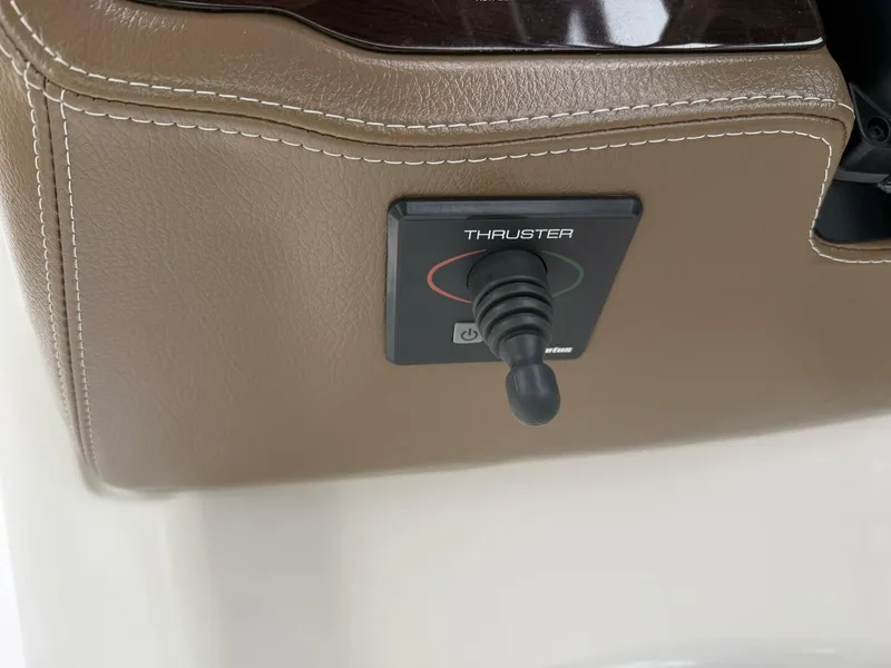 Slide: The Image of Chaparral 264 Sunsesta 2016 - 5967676