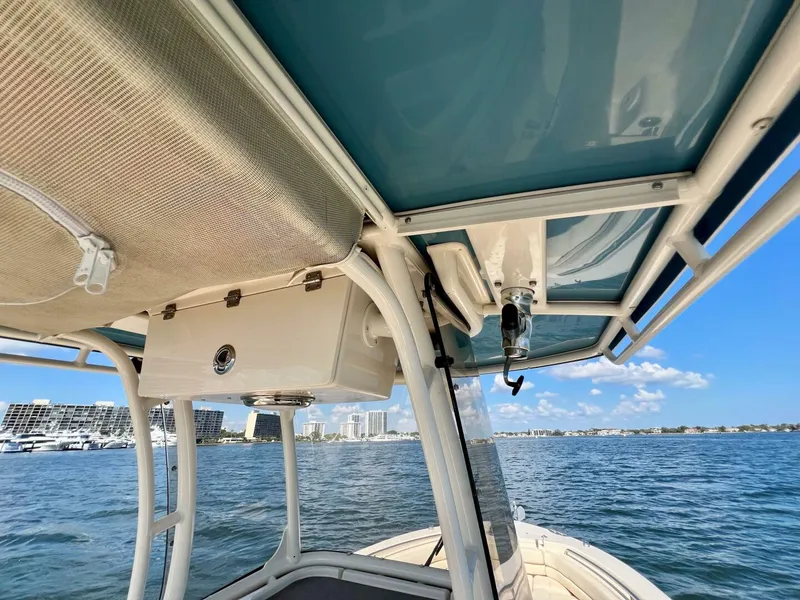 Slide: The Image of Grady-White Fisherman 257 2018 - 5944318