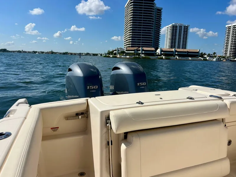 Slide: The Image of Grady-White Fisherman 257 2018 - 5944312