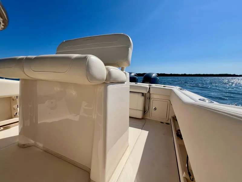 Slide: The Image of Grady-White Fisherman 257 2018 - 5944307