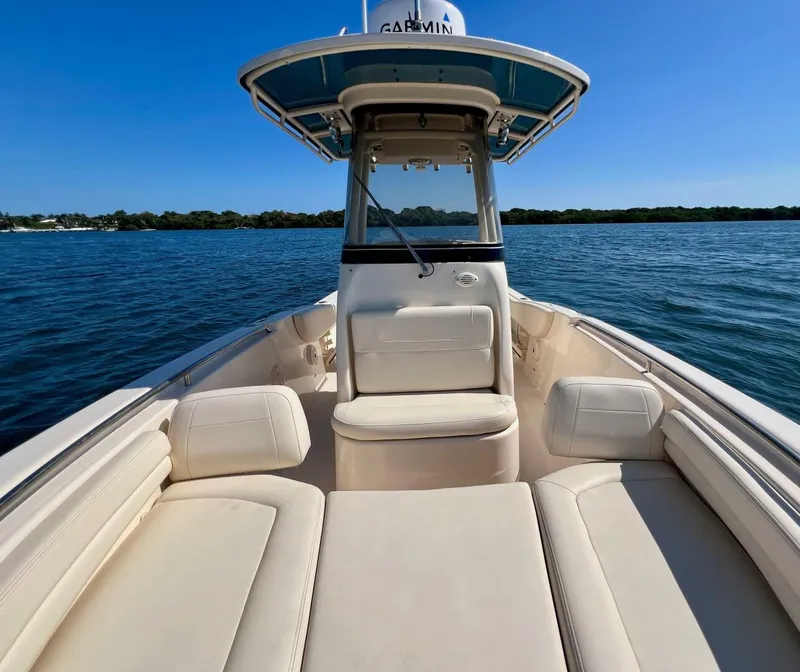 Slide: The Image of Grady-White Fisherman 257 2018 - 5944309