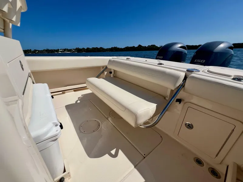 Slide: The Image of Grady-White Fisherman 257 2018 - 5944335