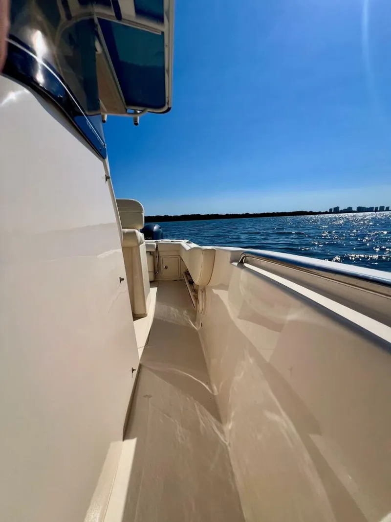 Slide: The Image of Grady-White Fisherman 257 2018 - 5944348