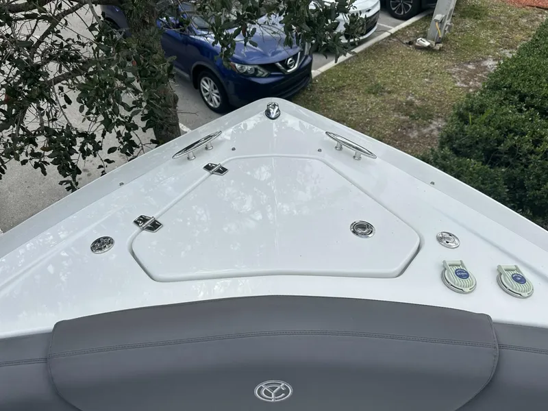 Slide: The Image of Cruisers 338 Outboard 2019 - 5944495