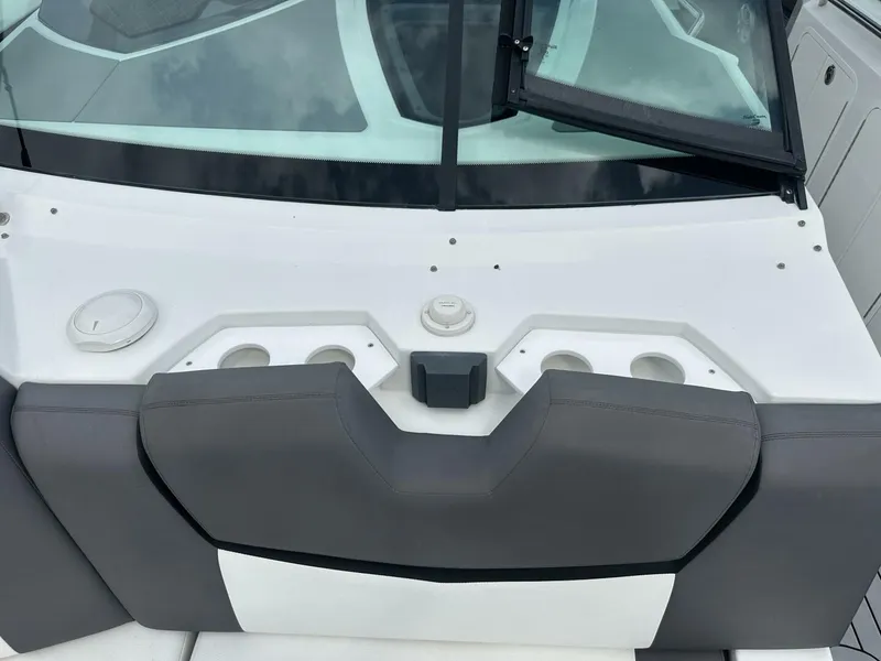 Slide: The Image of Cruisers 338 Outboard 2019 - 5944497