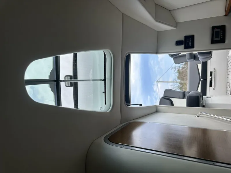 Slide: The Image of Cruisers 338 Outboard 2019 - 5944520