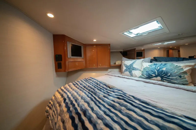 Slide: The Image of 2005 Viking 52 Convertible "Aquaholic" - 5944685