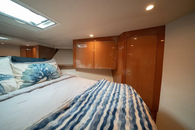 Slide: The Image of 2005 Viking 52 Convertible "Aquaholic" - 5944686