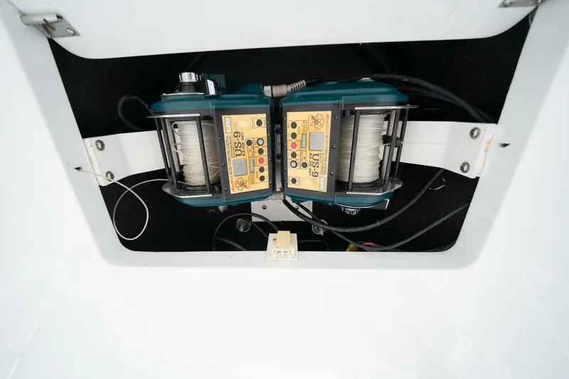 Slide: The Image of 2005 Viking 52 Convertible "Aquaholic" - 5944702