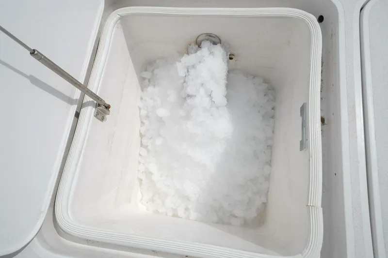 Slide: The Image of 2005 Viking 52 Convertible "Aquaholic" - 5944708