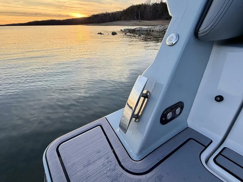 Slide: The Image of Correct Craft Ingenity 23EL2 Electric Boat 2023 - 5945106