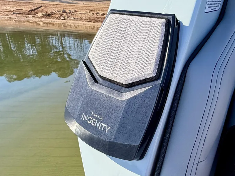 Slide: The Image of Correct Craft Ingenity 23EL2 Electric Boat 2023 - 5945107