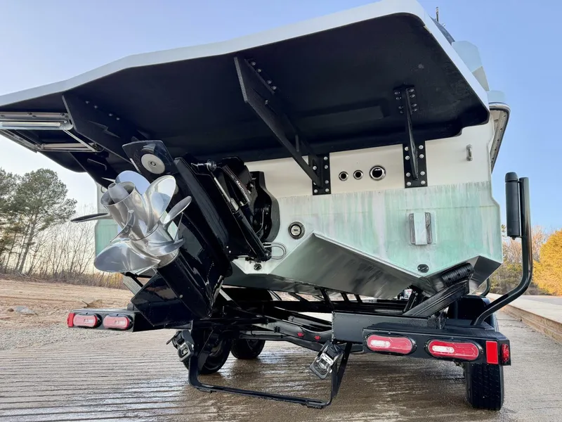 Slide: The Image of Correct Craft Ingenity 23EL2 Electric Boat 2023 - 5945114