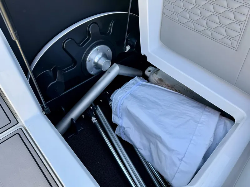 Slide: The Image of Correct Craft Ingenity 23EL2 Electric Boat 2023 - 5945124