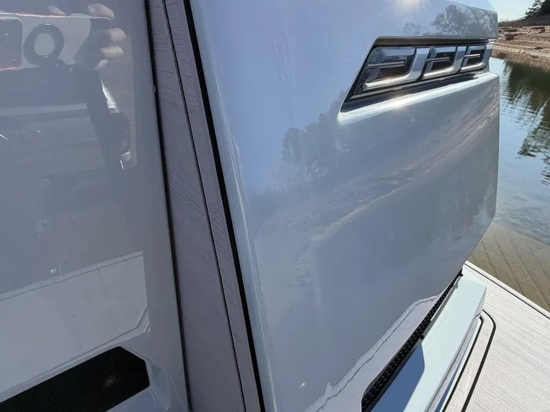 Slide: The Image of Correct Craft Ingenity 23EL2 Electric Boat 2023 - 5945132